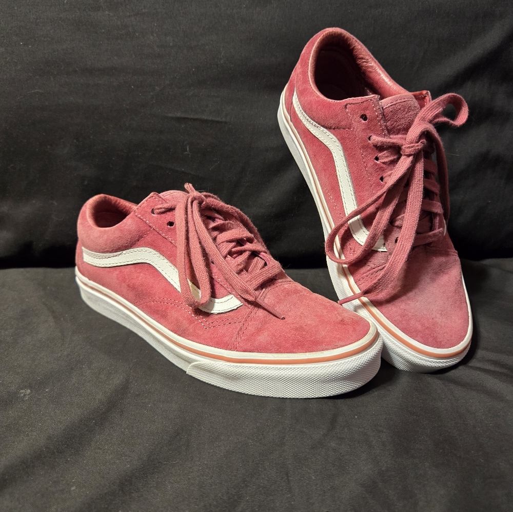 Pink Suede low top Vans Women's size 7.5 or Mens Size 6